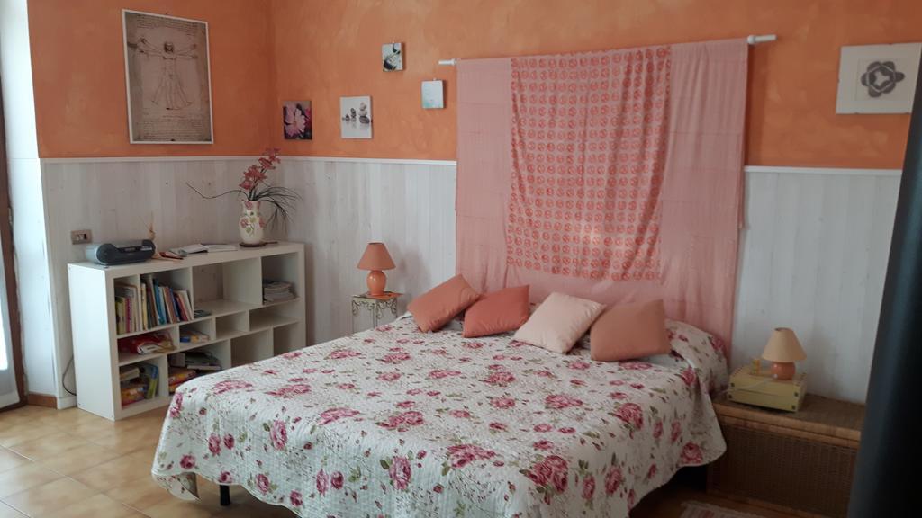 B&B Casa Manuelli Alessandria Camera foto